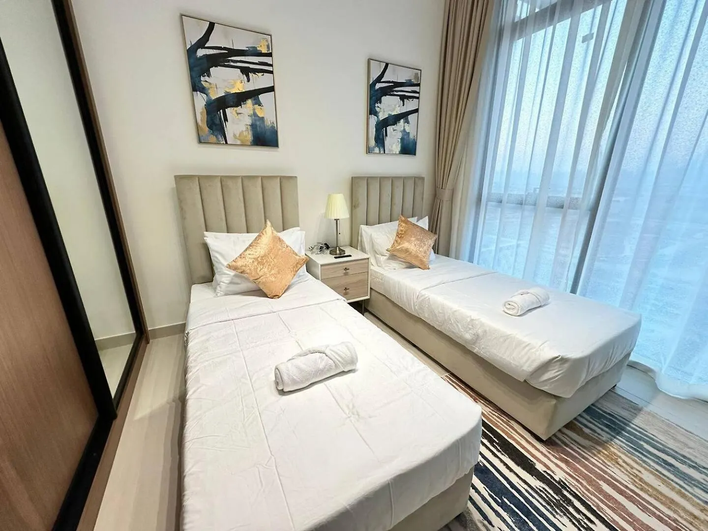 Smart 2Br Apt With Private Pool In Jvc Dubai Apartment