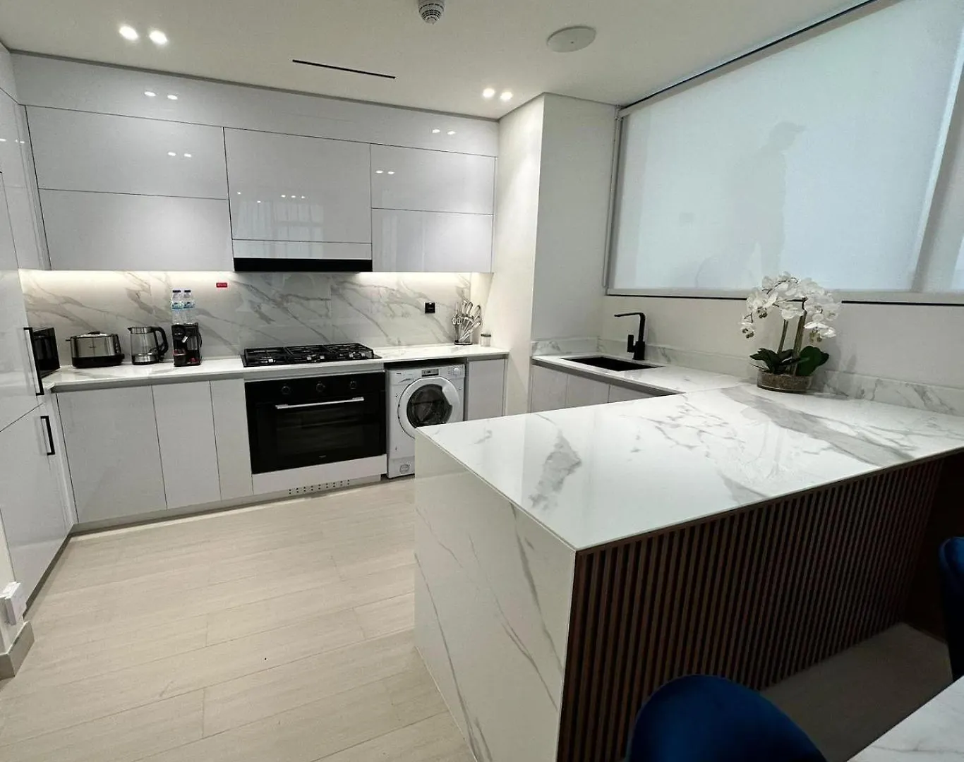 Smart 2Br Apt With Private Pool In Jvc Dubai Apartment